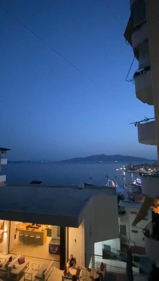 Crown Apartment Sarandë Exteriör bild