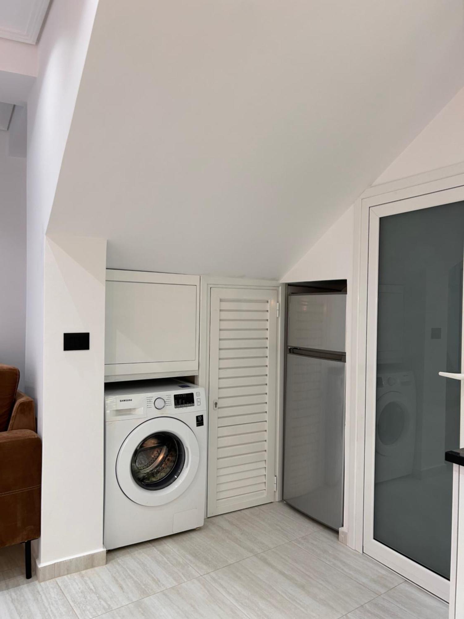 Crown Apartment Sarandë Exteriör bild
